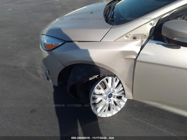 Photo 5 VIN: 1FADP3J20HL288116 - FORD FOCUS 