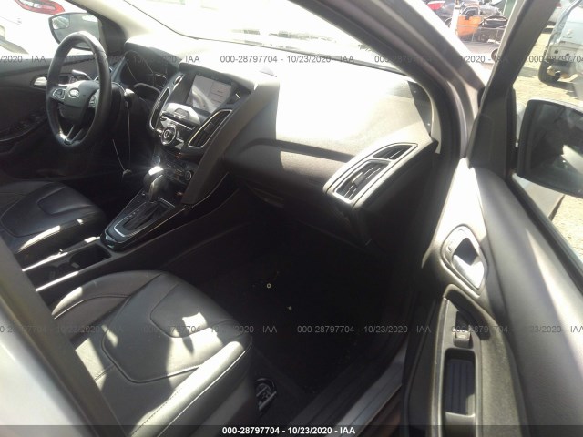 Photo 4 VIN: 1FADP3J20HL345625 - FORD FOCUS 