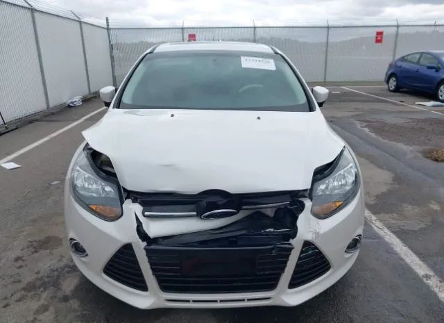 Photo 5 VIN: 1FADP3J21EL438908 - FORD FOCUS 