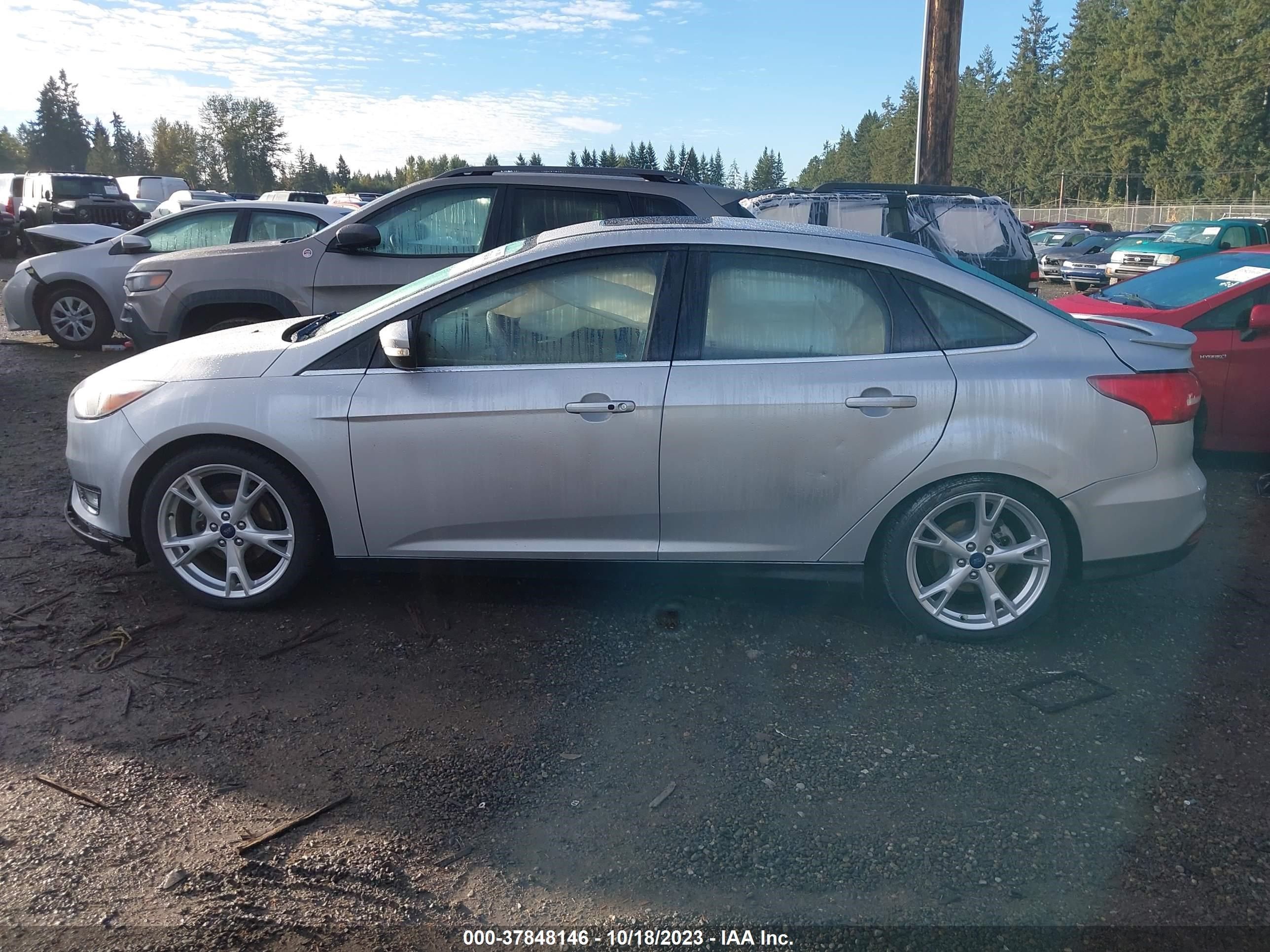 Photo 13 VIN: 1FADP3J21GL374307 - FORD FOCUS 