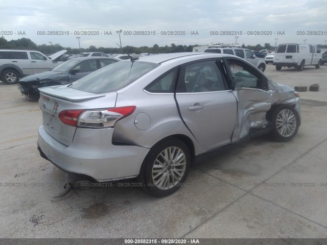 Photo 3 VIN: 1FADP3J21JL294268 - FORD FOCUS 