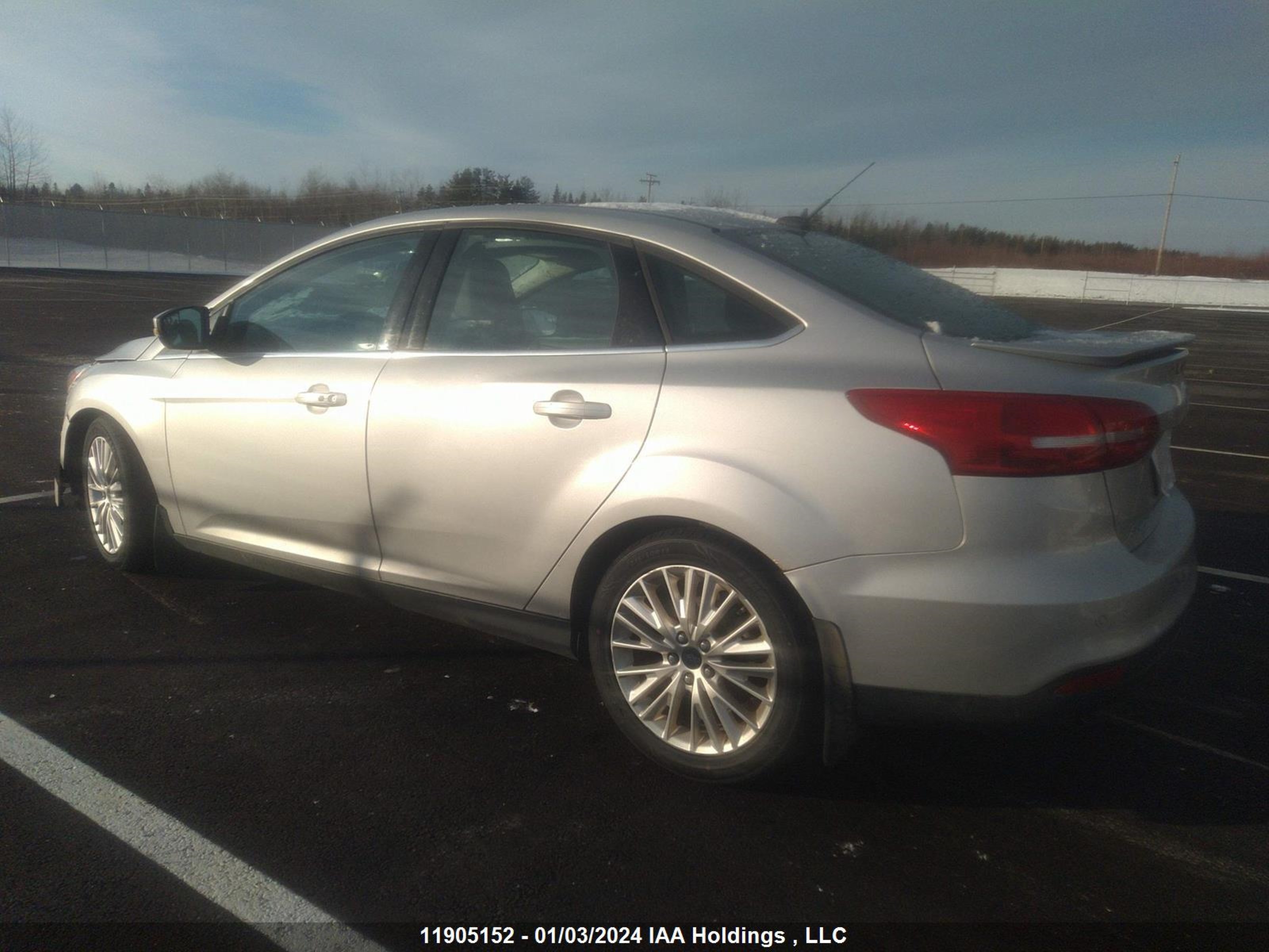 Photo 2 VIN: 1FADP3J22GL218342 - FORD FOCUS 