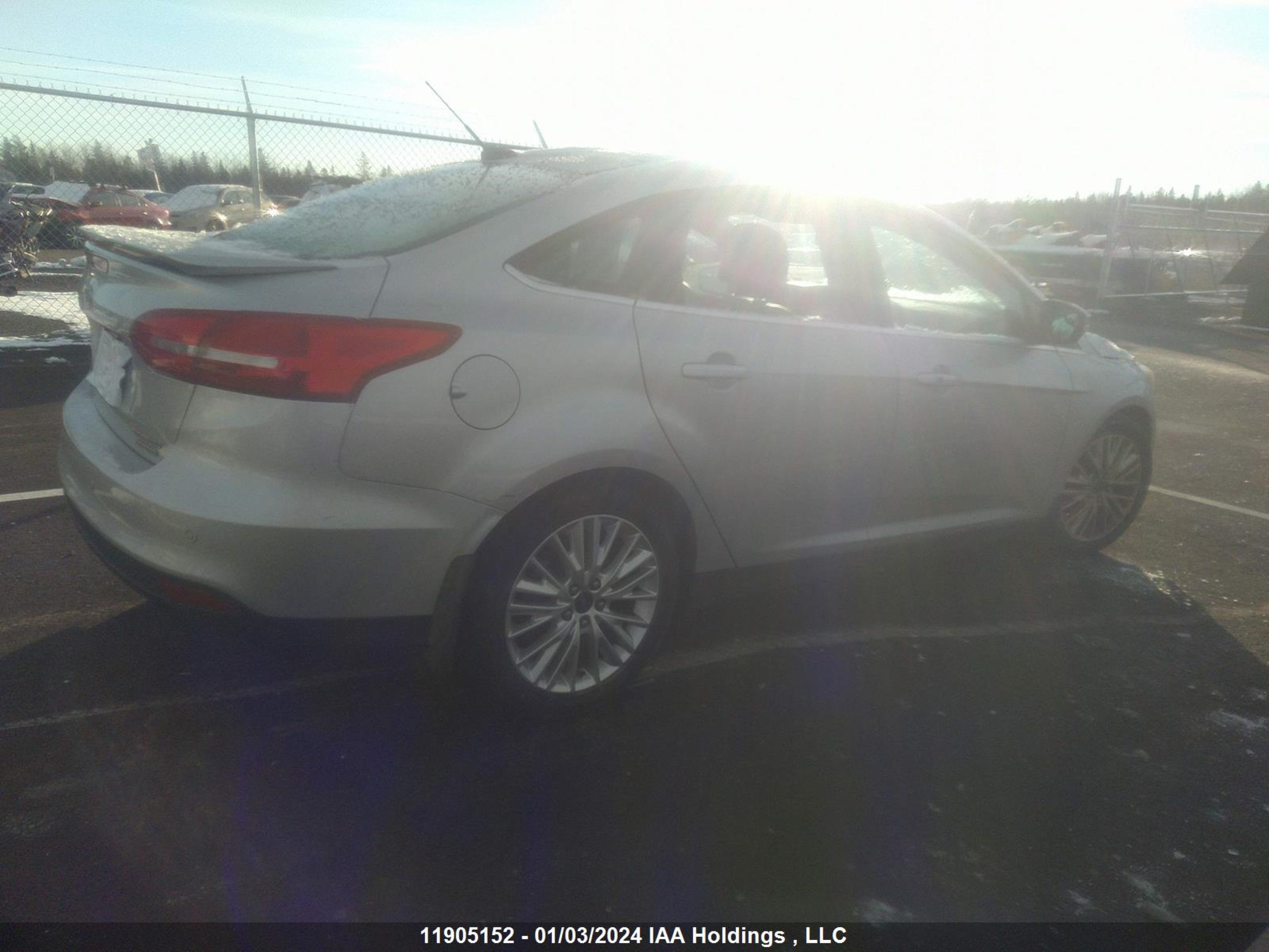 Photo 3 VIN: 1FADP3J22GL218342 - FORD FOCUS 