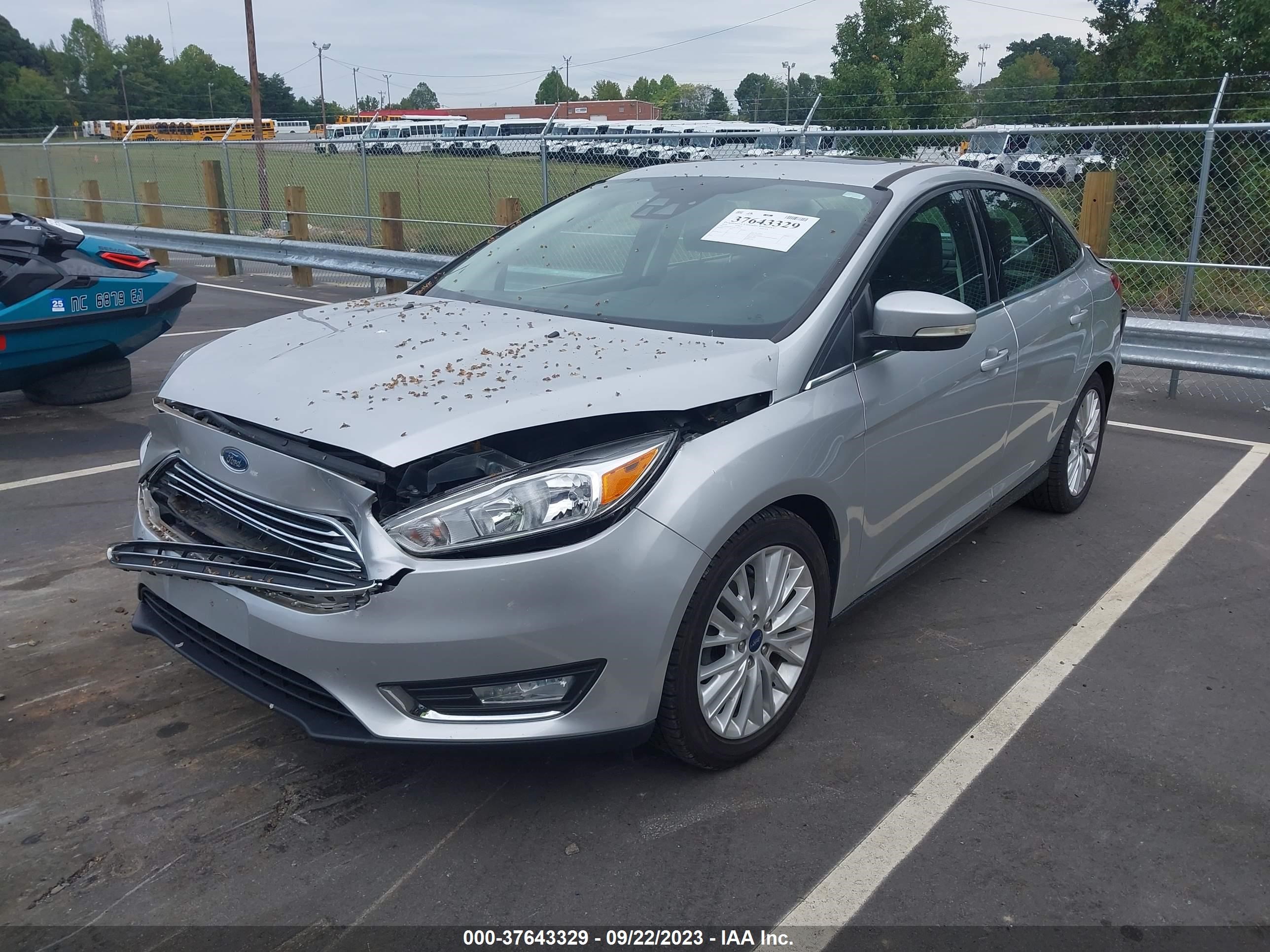 Photo 1 VIN: 1FADP3J22JL238372 - FORD FOCUS 