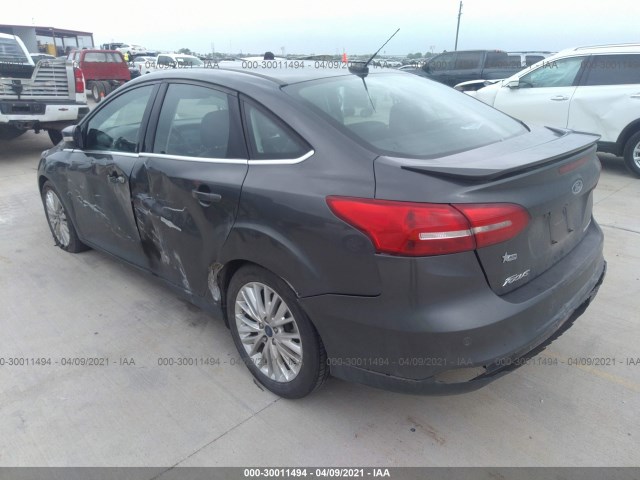 Photo 2 VIN: 1FADP3J22JL240283 - FORD FOCUS 