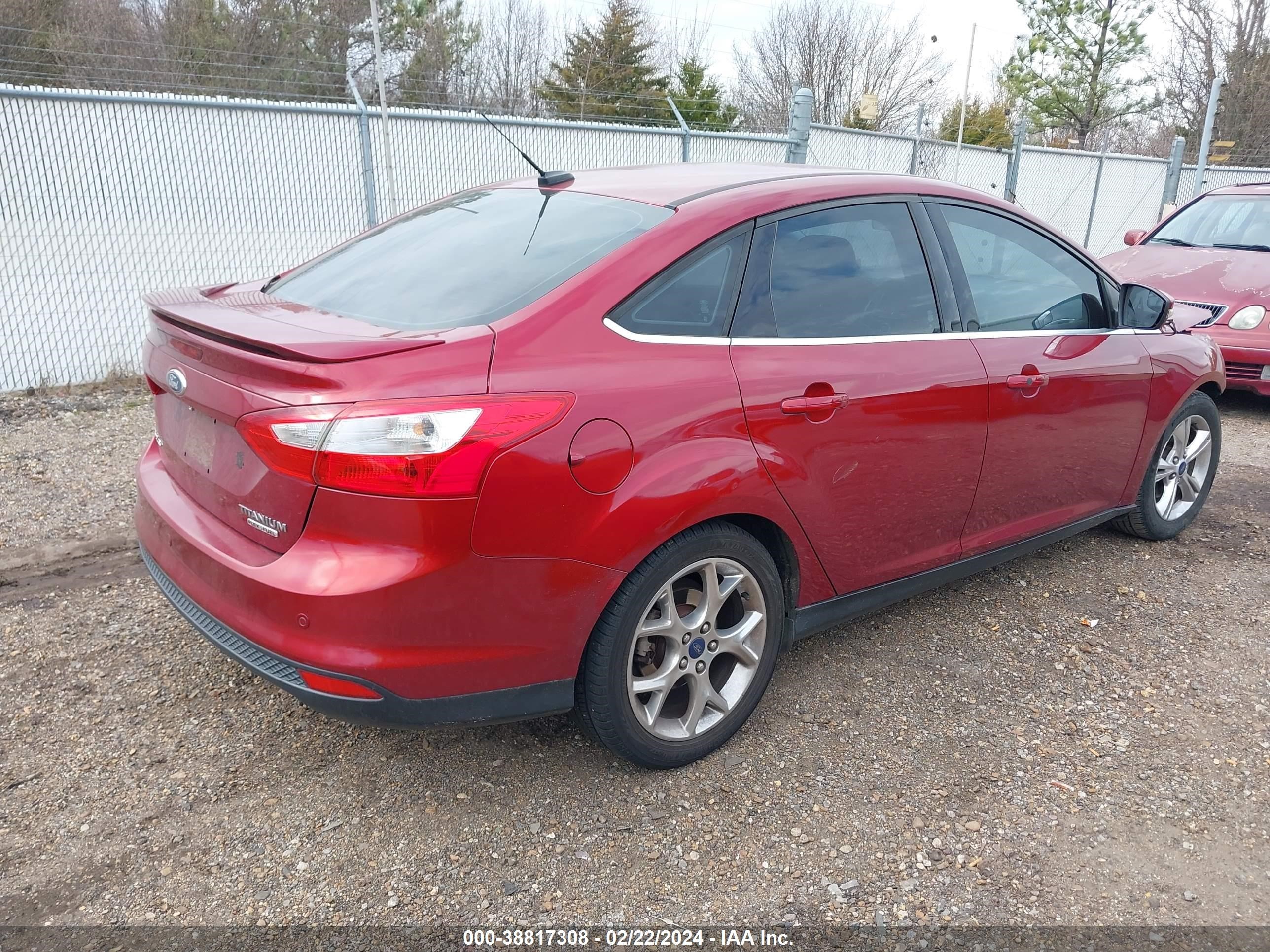 Photo 3 VIN: 1FADP3J23DL233718 - FORD FOCUS 