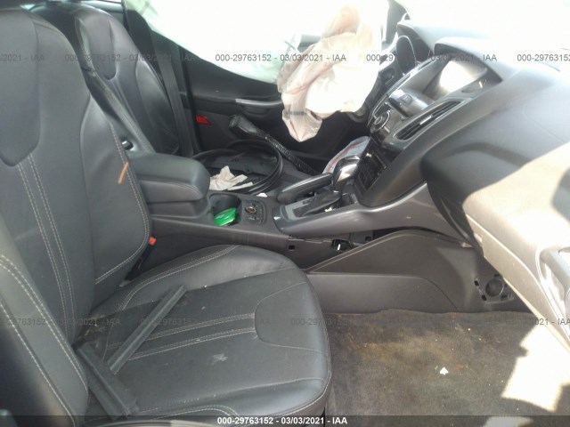 Photo 4 VIN: 1FADP3J25DL369560 - FORD FOCUS 