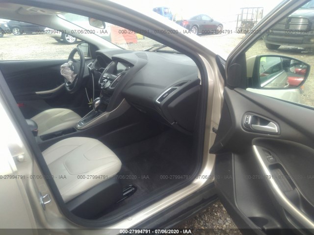 Photo 4 VIN: 1FADP3J26JL294315 - FORD FOCUS 