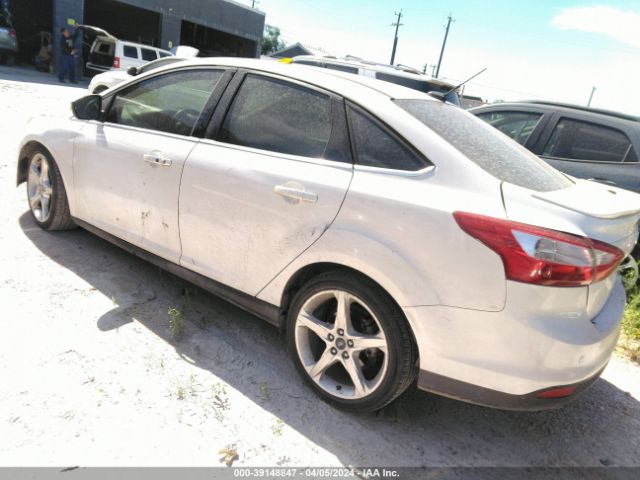 Photo 2 VIN: 1FADP3J27DL157887 - FORD FOCUS 