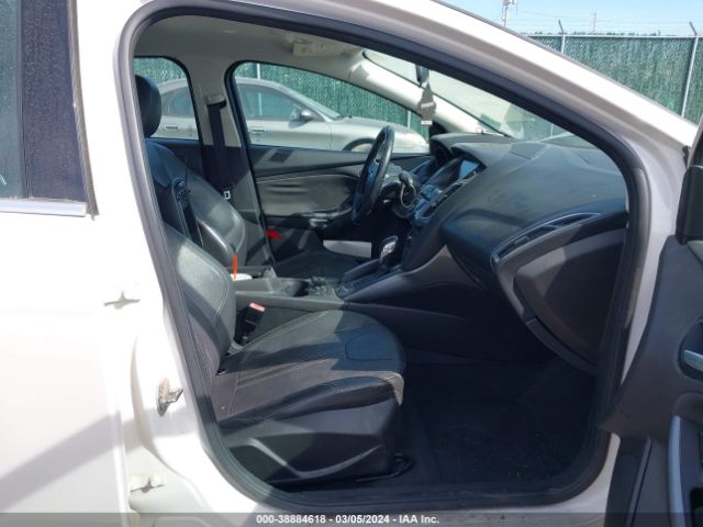 Photo 4 VIN: 1FADP3J27DL158358 - FORD FOCUS 