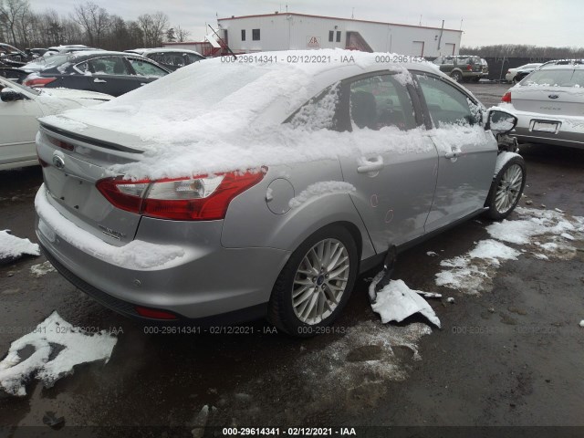 Photo 3 VIN: 1FADP3J27EL227874 - FORD FOCUS 