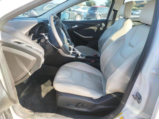 Photo 6 VIN: 1FADP3J27GL315651 - FORD FOCUS TITA 