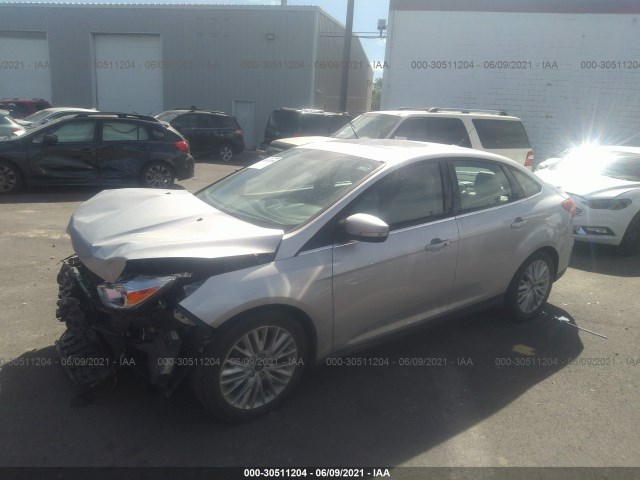 Photo 1 VIN: 1FADP3J27JL323661 - FORD FOCUS 