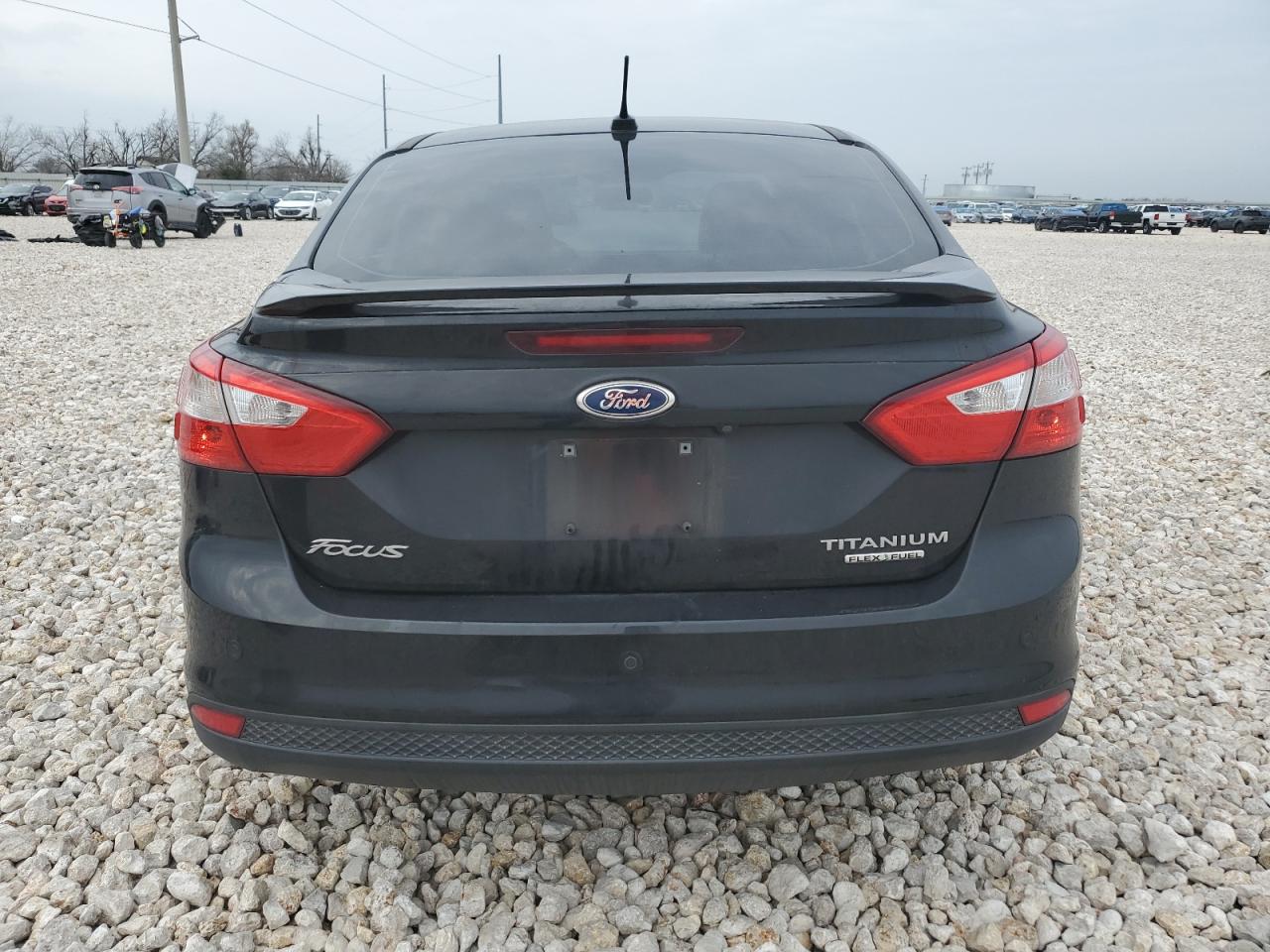 Photo 5 VIN: 1FADP3J28DL324600 - FORD FOCUS 