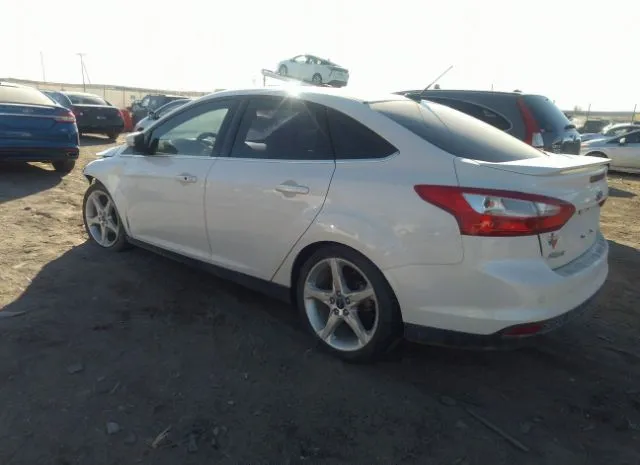 Photo 2 VIN: 1FADP3J29EL108840 - FORD FOCUS 