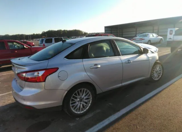 Photo 3 VIN: 1FADP3J29EL353878 - FORD FOCUS 