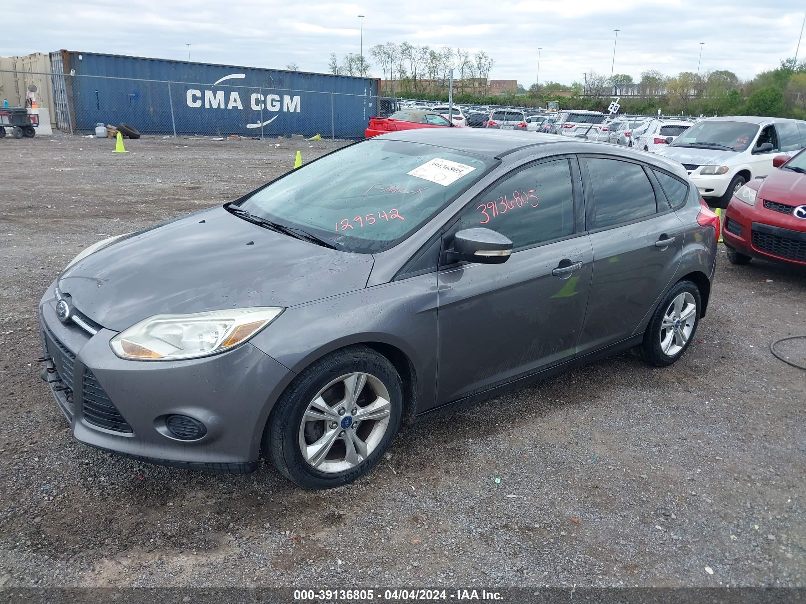 Photo 1 VIN: 1FADP3K20DL129542 - FORD FOCUS SE 