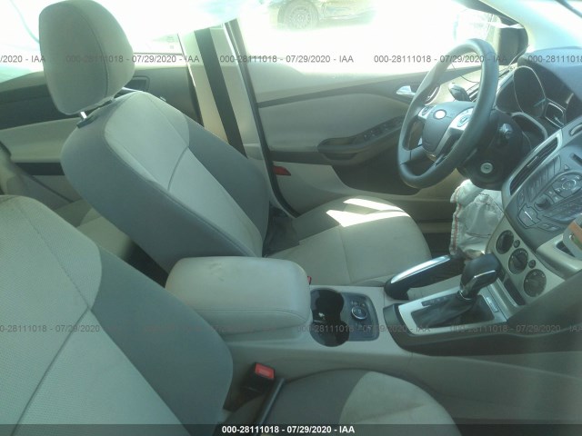 Photo 4 VIN: 1FADP3K20DL210637 - FORD FOCUS 