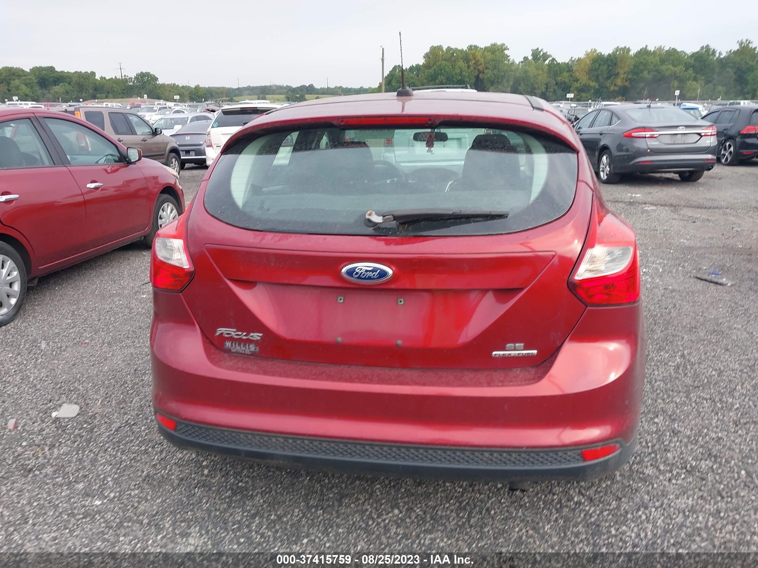 Photo 15 VIN: 1FADP3K20DL258929 - FORD FOCUS 