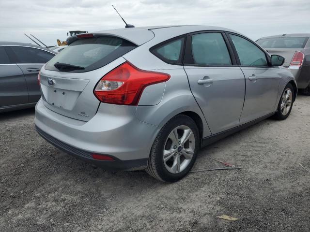 Photo 2 VIN: 1FADP3K20DL344645 - FORD FOCUS SE 