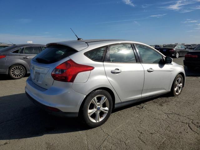 Photo 2 VIN: 1FADP3K20EL111852 - FORD FOCUS SE 