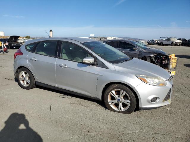 Photo 3 VIN: 1FADP3K20EL111852 - FORD FOCUS SE 