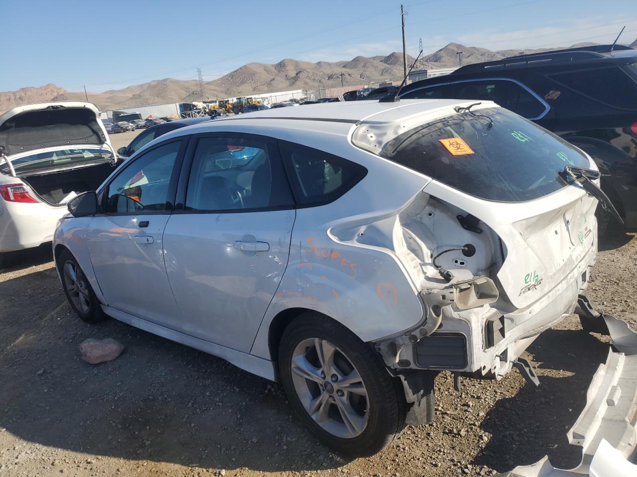 Photo 1 VIN: 1FADP3K20EL311856 - FORD FOCUS 