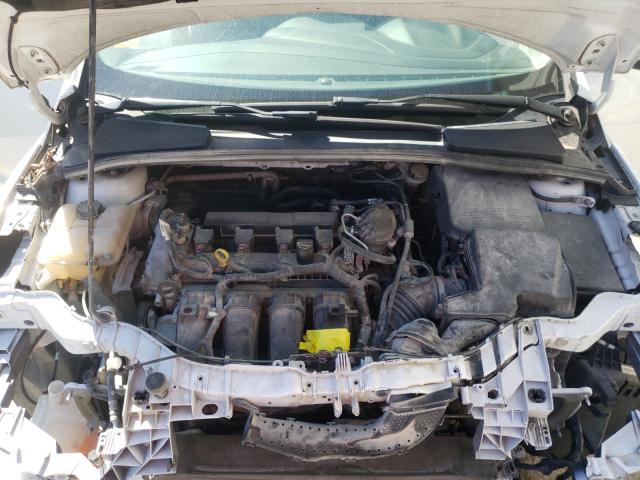 Photo 6 VIN: 1FADP3K20EL325658 - FORD FOCUS SE 