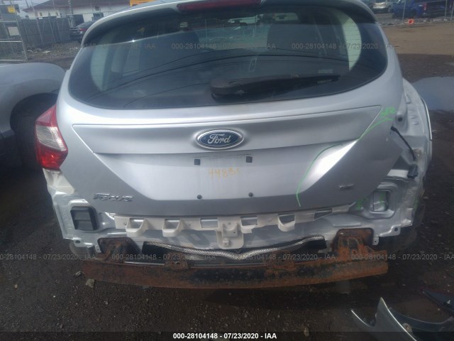 Photo 5 VIN: 1FADP3K20EL388680 - FORD FOCUS 