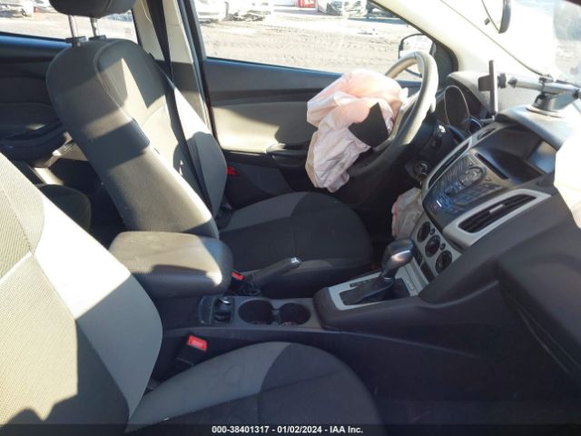 Photo 4 VIN: 1FADP3K20EL402352 - FORD FOCUS 