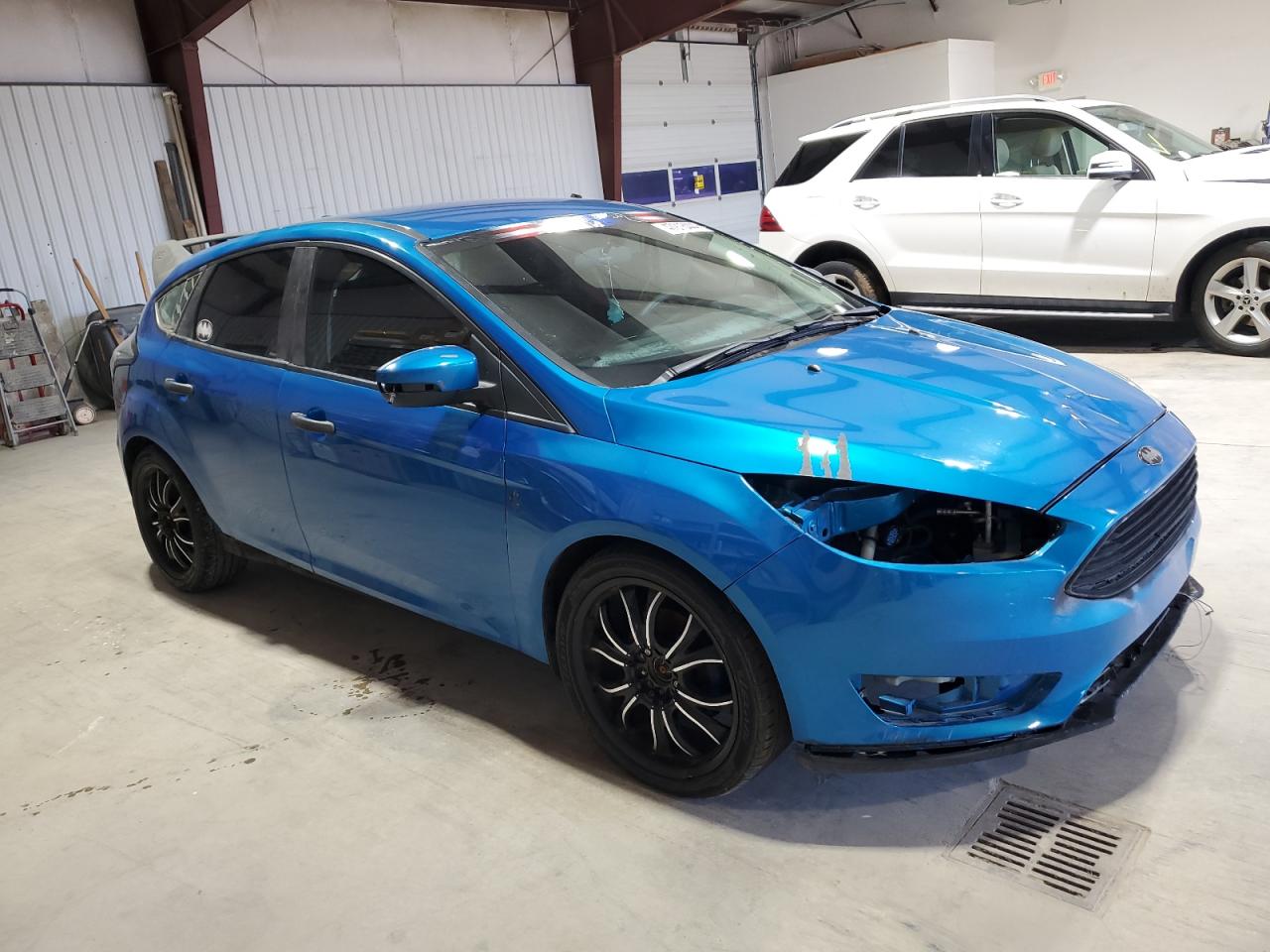 Photo 3 VIN: 1FADP3K20GL320107 - FORD FOCUS 