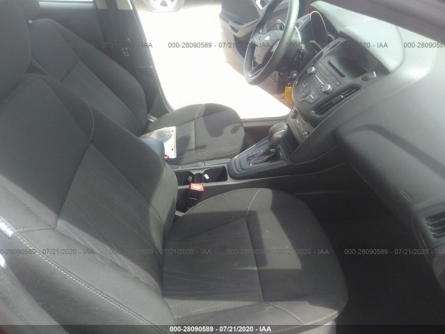 Photo 4 VIN: 1FADP3K20HL204939 - FORD FOCUS 