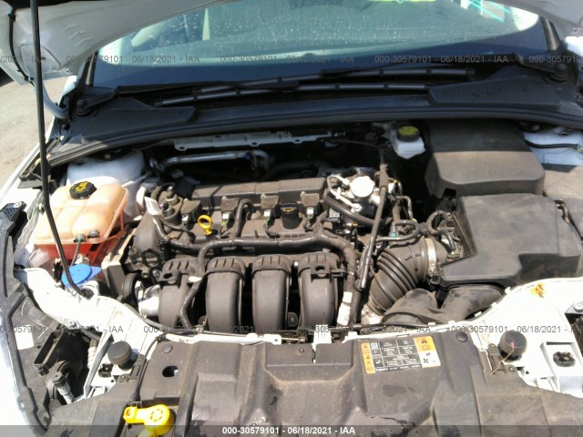 Photo 9 VIN: 1FADP3K20JL282823 - FORD FOCUS 