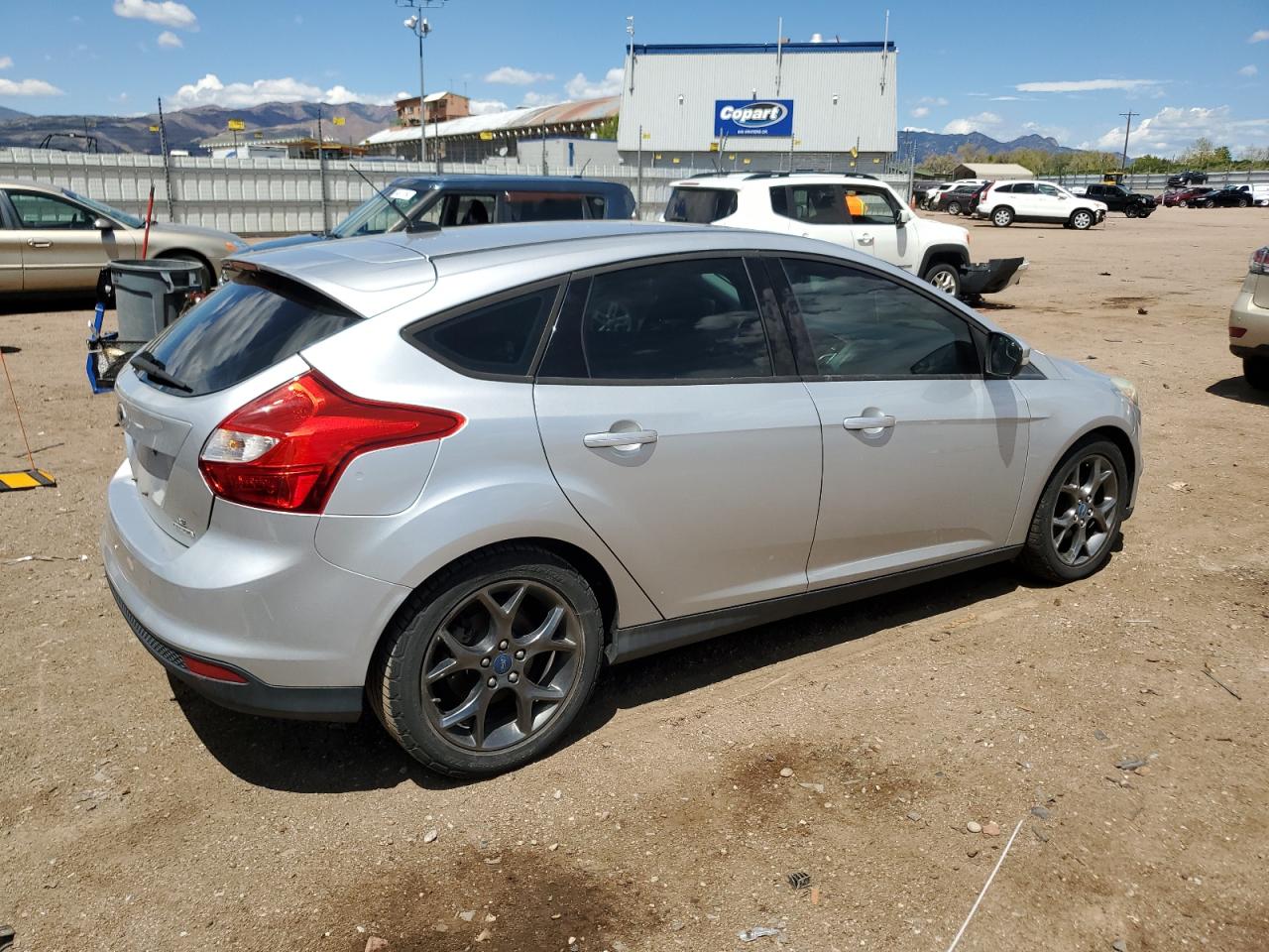 Photo 2 VIN: 1FADP3K21DL224031 - FORD FOCUS 