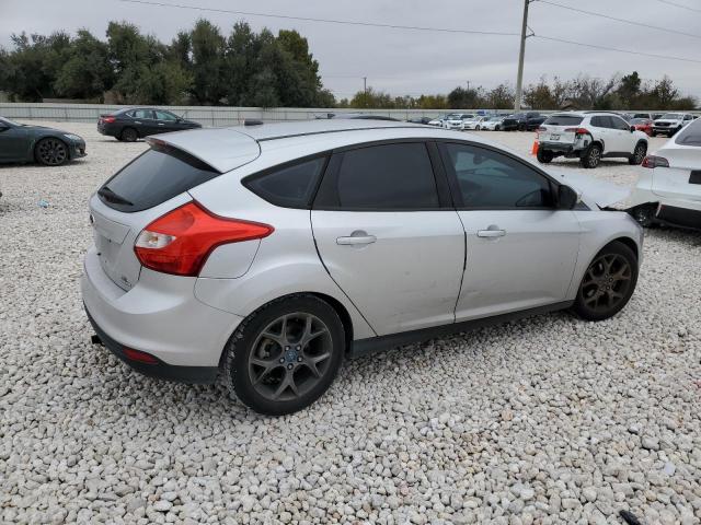 Photo 2 VIN: 1FADP3K21DL272838 - FORD FOCUS SE 