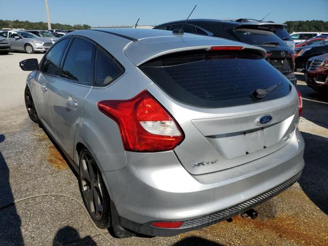 Photo 2 VIN: 1FADP3K21DL303098 - FORD FOCUS SE 