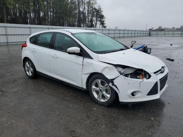 Photo 3 VIN: 1FADP3K21EL172322 - FORD FOCUS SE 