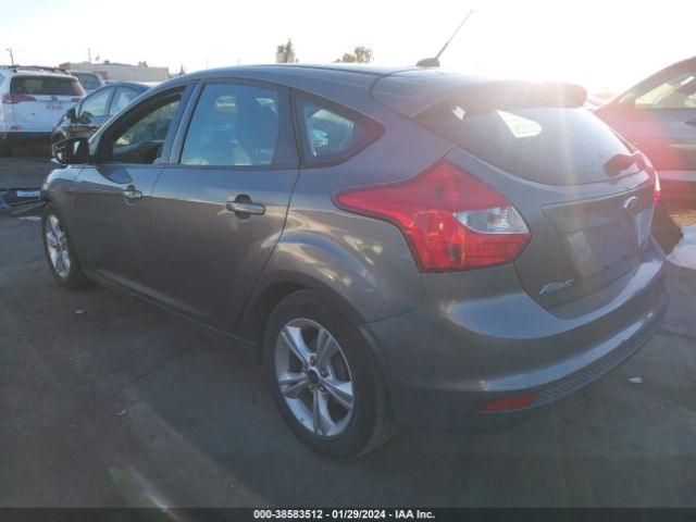 Photo 2 VIN: 1FADP3K21EL211703 - FORD FOCUS 