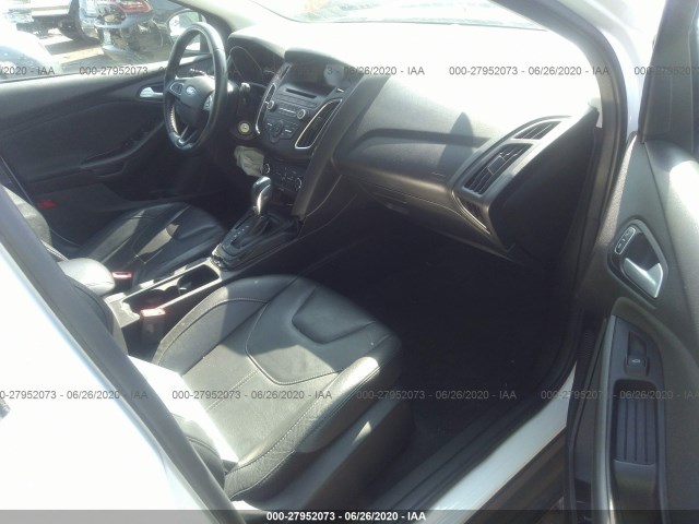 Photo 4 VIN: 1FADP3K21GL255932 - FORD FOCUS 