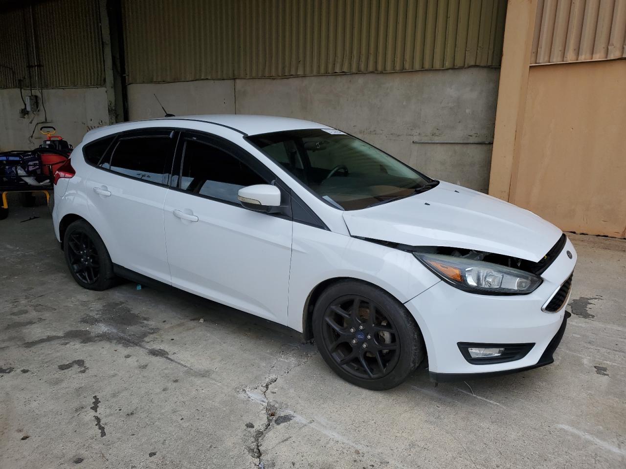 Photo 3 VIN: 1FADP3K21GL273959 - FORD FOCUS 