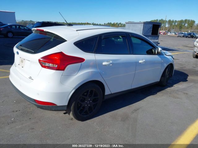 Photo 3 VIN: 1FADP3K21GL273959 - FORD FOCUS 