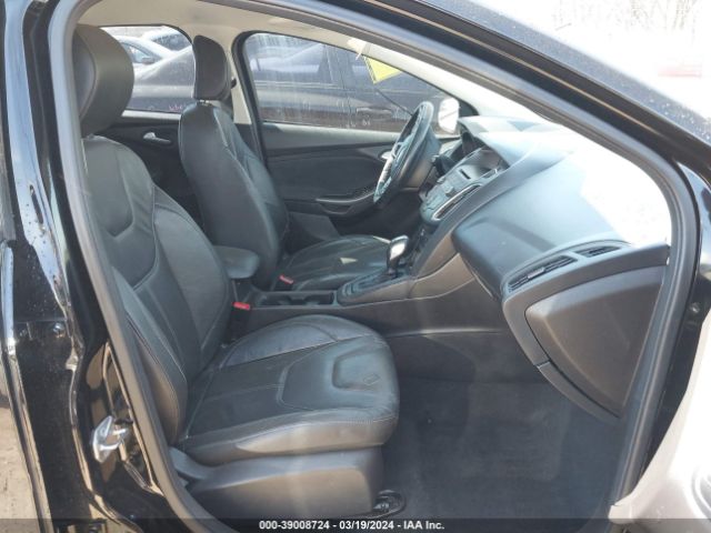 Photo 4 VIN: 1FADP3K21GL340026 - VOLKSWAGEN JETTA 