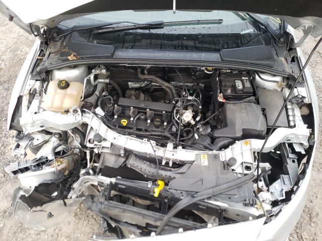 Photo 6 VIN: 1FADP3K21GL403402 - FORD FOCUS SE 