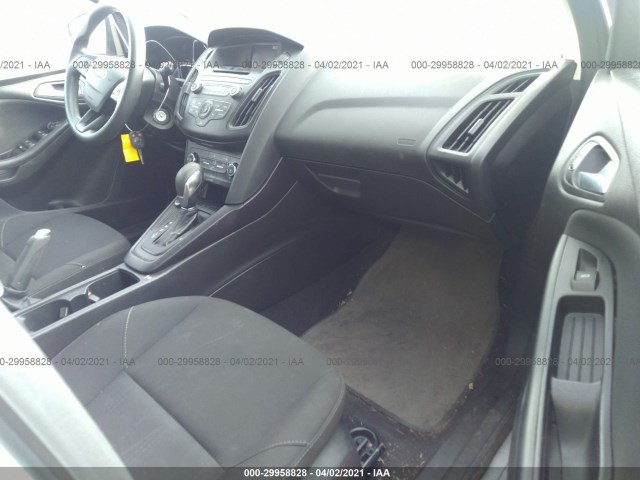 Photo 4 VIN: 1FADP3K21HL239554 - FORD FOCUS 