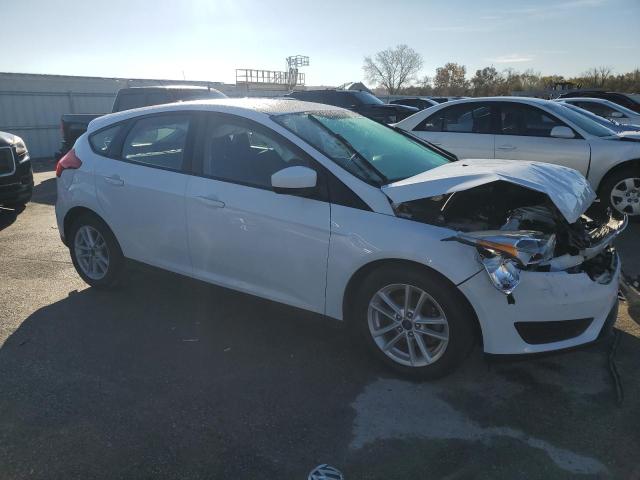 Photo 3 VIN: 1FADP3K21JL220198 - FORD FOCUS SE 