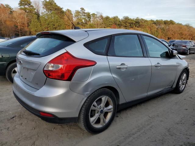 Photo 2 VIN: 1FADP3K22DL180427 - FORD FOCUS SE 