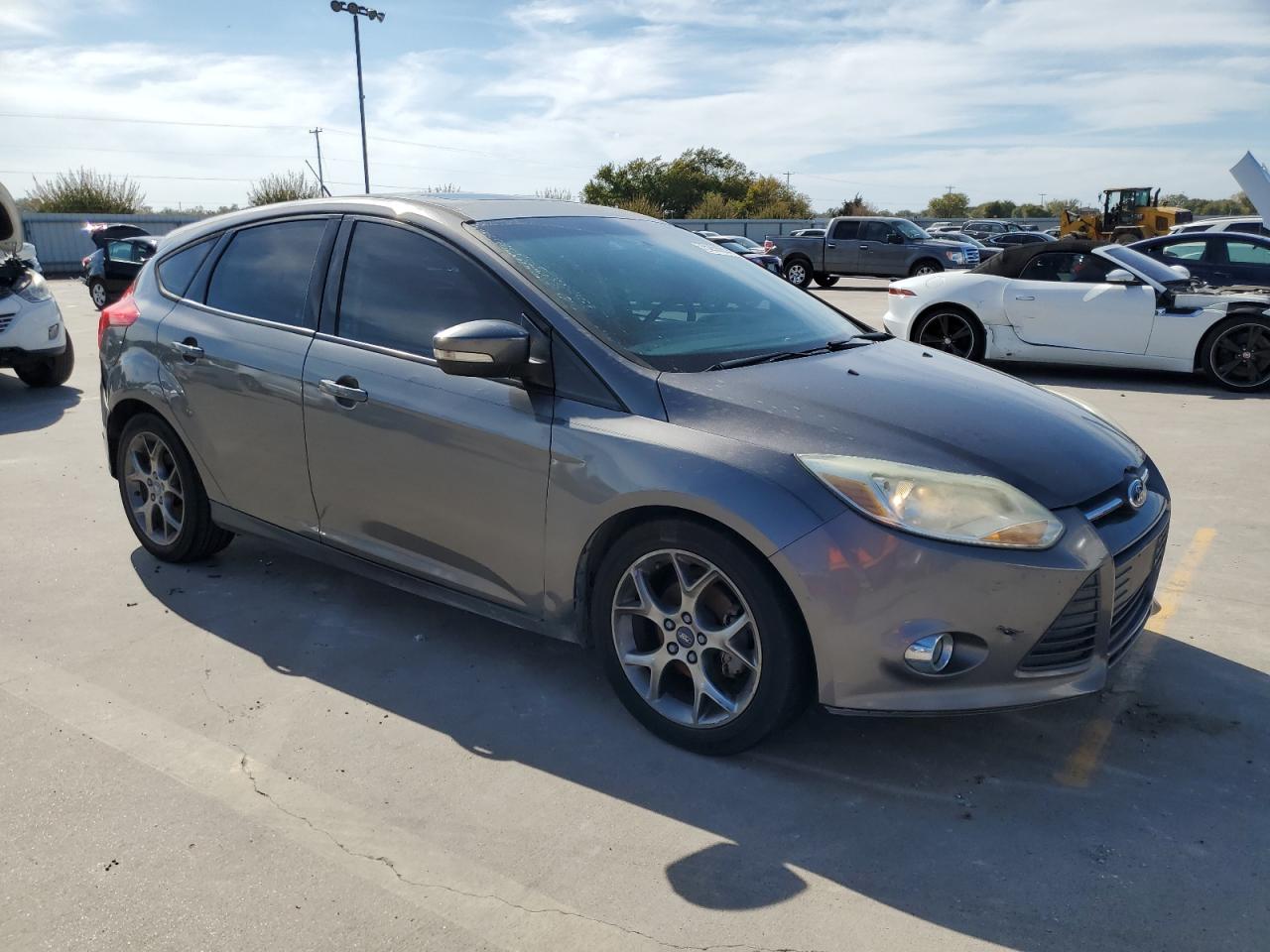 Photo 3 VIN: 1FADP3K22DL214138 - FORD FOCUS 