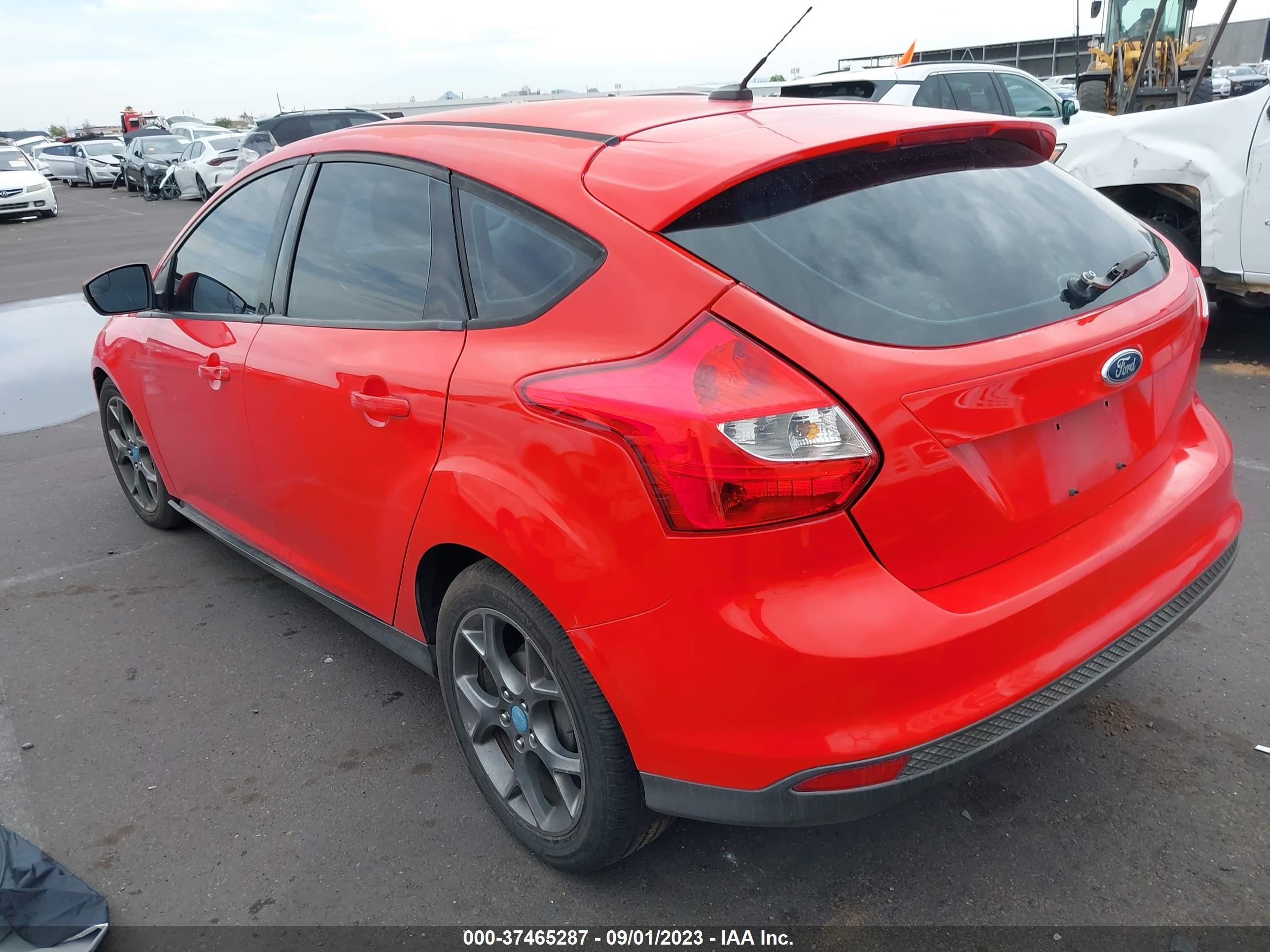 Photo 2 VIN: 1FADP3K22DL236642 - FORD FOCUS 