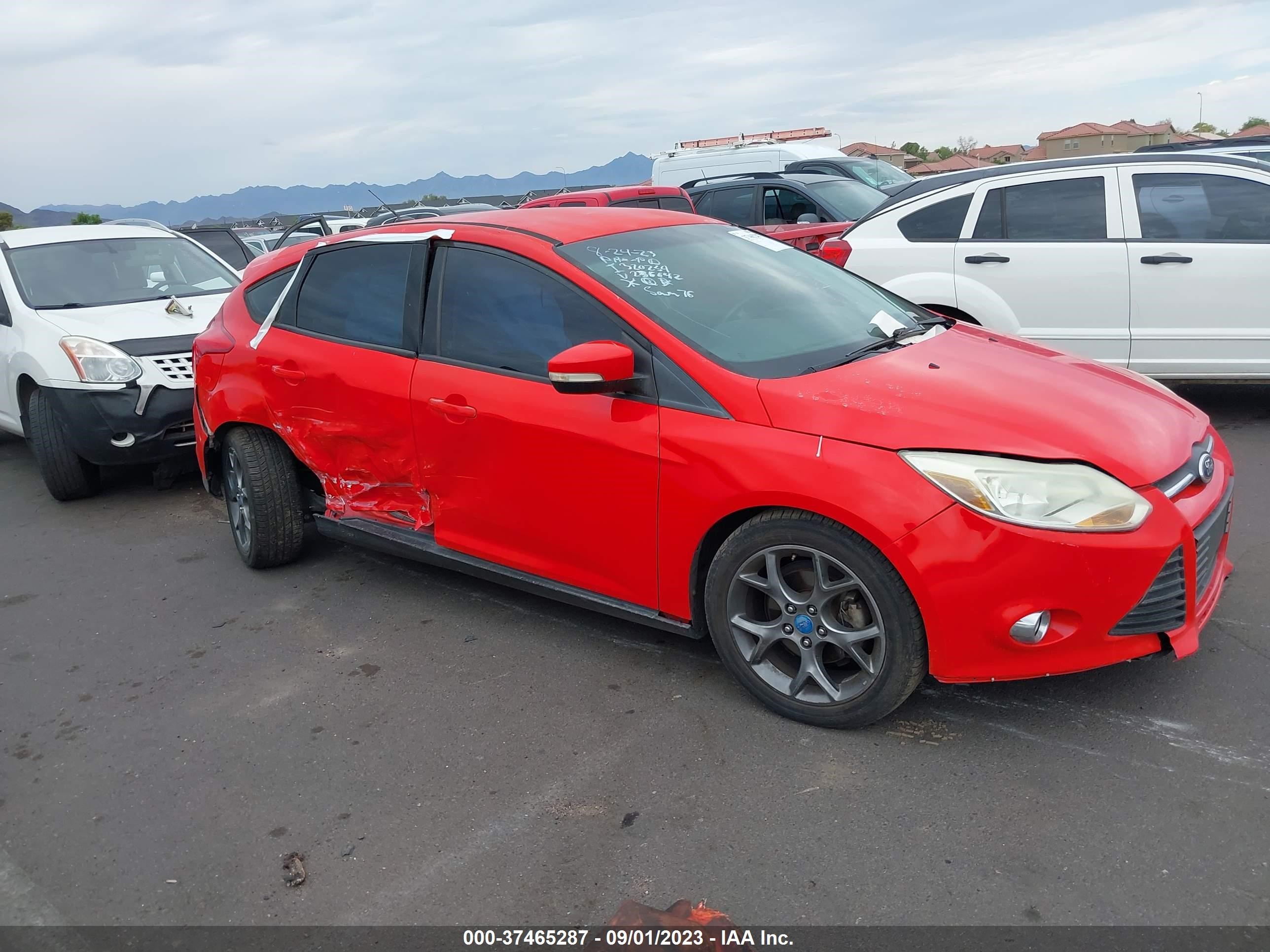 Photo 5 VIN: 1FADP3K22DL236642 - FORD FOCUS 