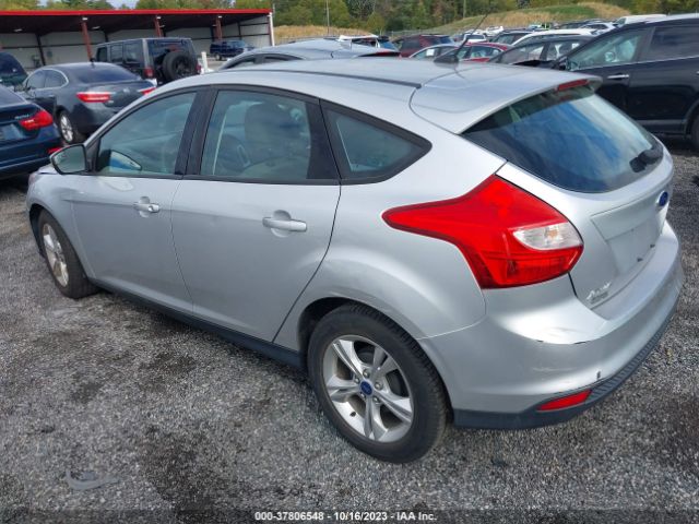 Photo 2 VIN: 1FADP3K22DL305989 - FORD FOCUS 